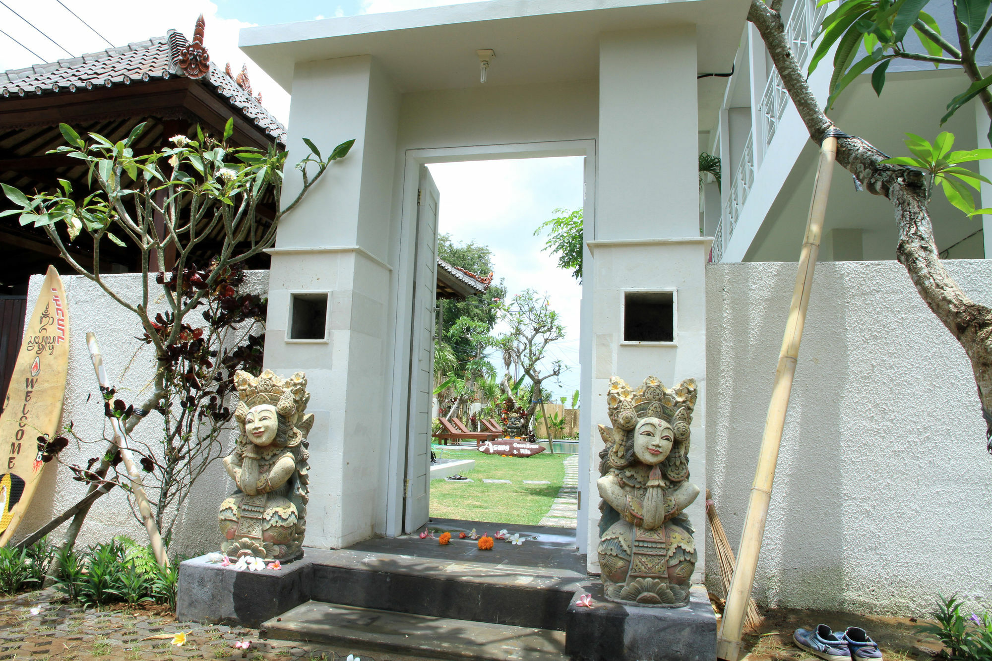 Asung Guesthouse Canggu Buitenkant foto