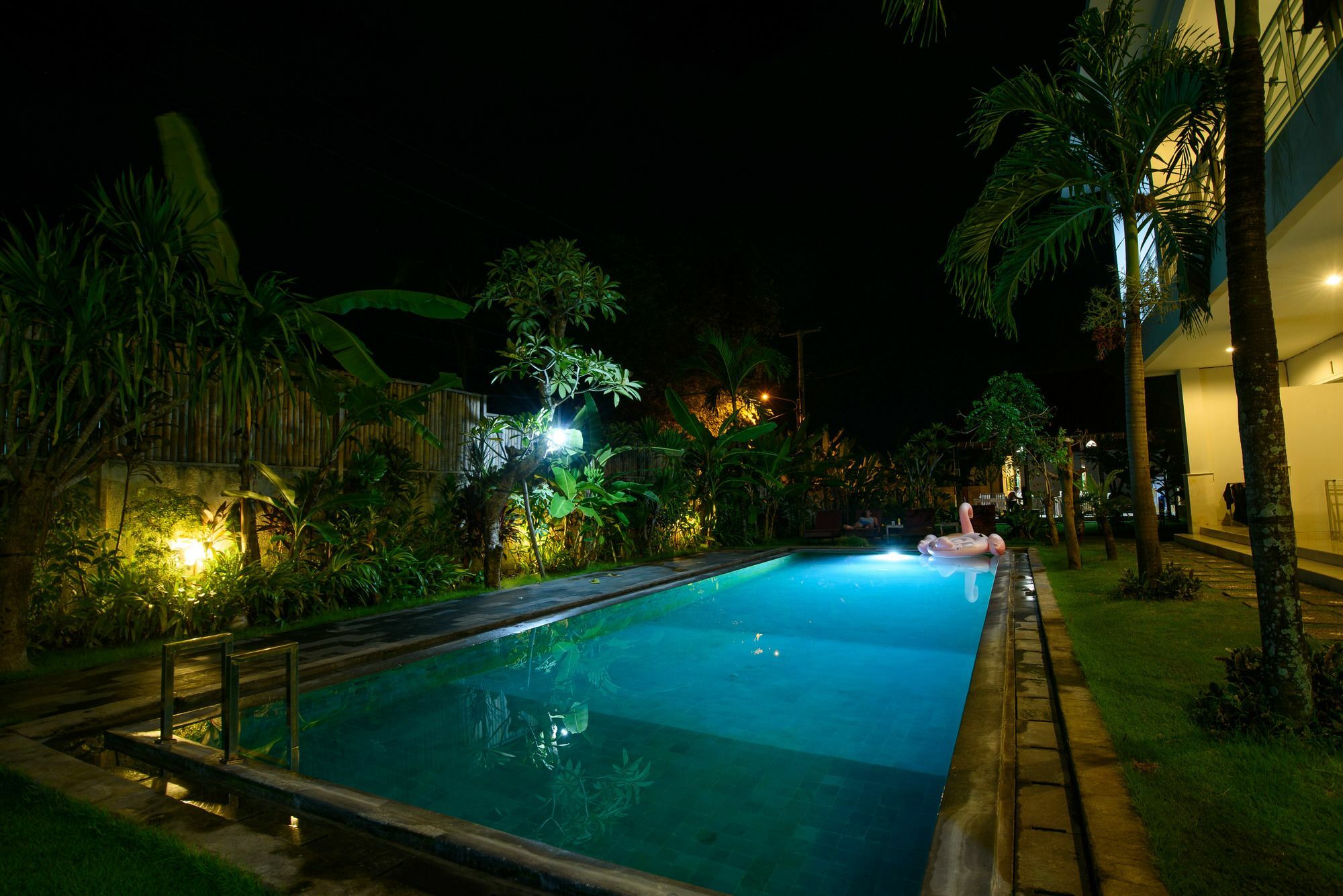 Asung Guesthouse Canggu Buitenkant foto